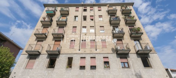 1 bedroom Apartment in Milan, Italy No. 378246 2