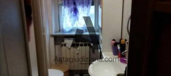 3-salle Appartement à Legnano, Italy No. 35371 4