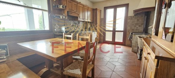 4 bedrooms Villa in Nervesa della Battaglia, Italy No. 326480 4
