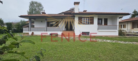 4 bedrooms Villa in Nervesa della Battaglia, Italy No. 326480 3