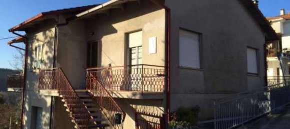 Вилла с 6 спальнями в Сассокорваро Аудиторе, Италия № 325780 2