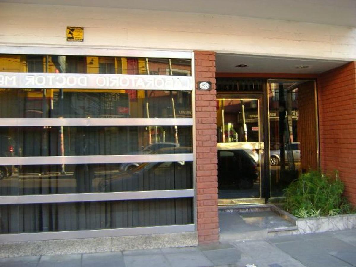 3 bedrooms Apartment in Lanus, Argentina No. 55641