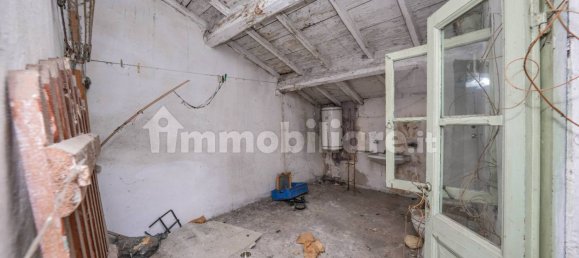 5 bedrooms House in Calcinato, Italy No. 7879 17