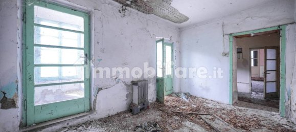 5 bedrooms House in Calcinato, Italy No. 7879 9