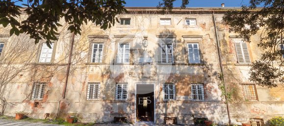 6 bedrooms Villa in Lucca, Italy No. 87952 26