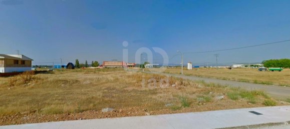 Terreno en La Bañeza, Spain 2254 m² No. 78303 5