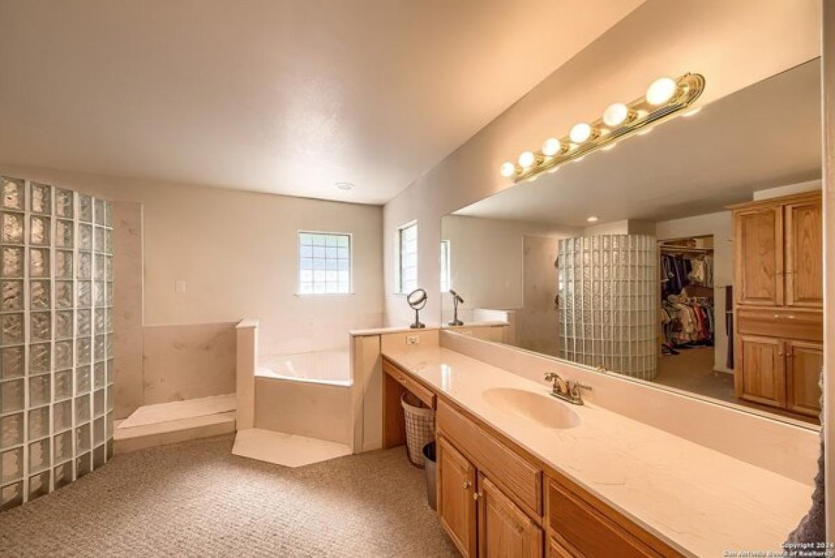 4 bedrooms House in Hondo, USA No. 441379