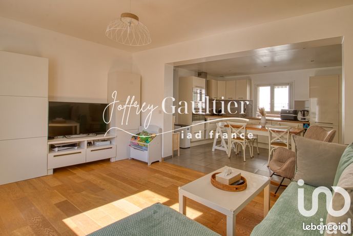 Квартира с 2 спальнями в Вал-д'Уаз, Франция № 307609