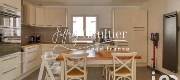 Квартира с 2 спальнями в Вал-д'Уаз, Франция № 307609 3