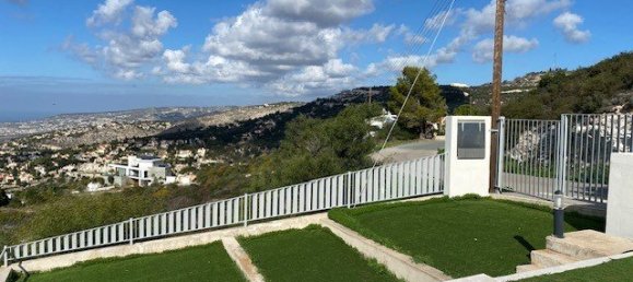 5 bedrooms House in Paphos, Cyprus No. 9995 9