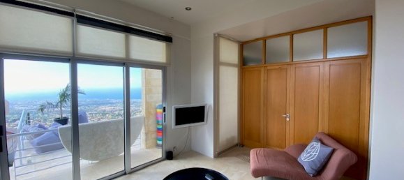 5 bedrooms House in Paphos, Cyprus No. 9995 20