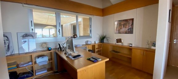 5 bedrooms House in Paphos, Cyprus No. 9995 14