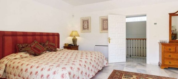 5 bedrooms Villa in San Roque, Spain No. 29172 26