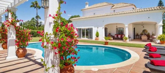 5 bedrooms Villa in San Roque, Spain No. 29172 5