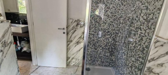 4 rooms House in Carrara, Italy No. 298814 7