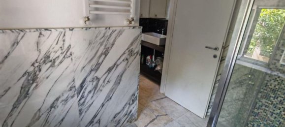 4 rooms House in Carrara, Italy No. 298814 6