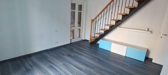 4 rooms House in Carrara, Italy No. 298814 27