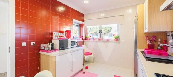 4 bedrooms Villa in Sesimbra, Portugal No. 60211 11