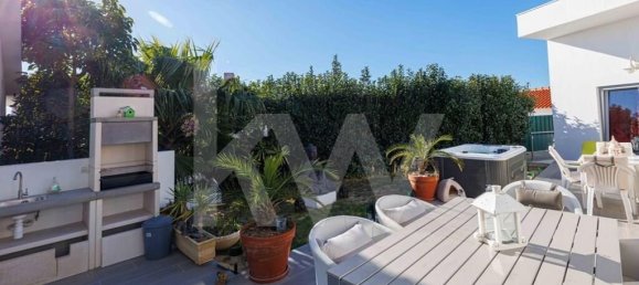 4 bedrooms Villa in Sesimbra, Portugal No. 60211 24