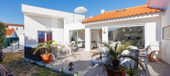 4 bedrooms Villa in Sesimbra, Portugal No. 60211 25