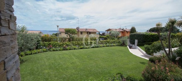 Dúplex de 4 habitaciónes en Padenghe sul Garda, Italy No. 121064 38