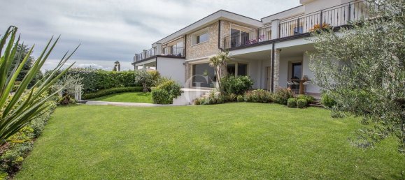 Dúplex de 4 habitaciónes en Padenghe sul Garda, Italy No. 121064 36