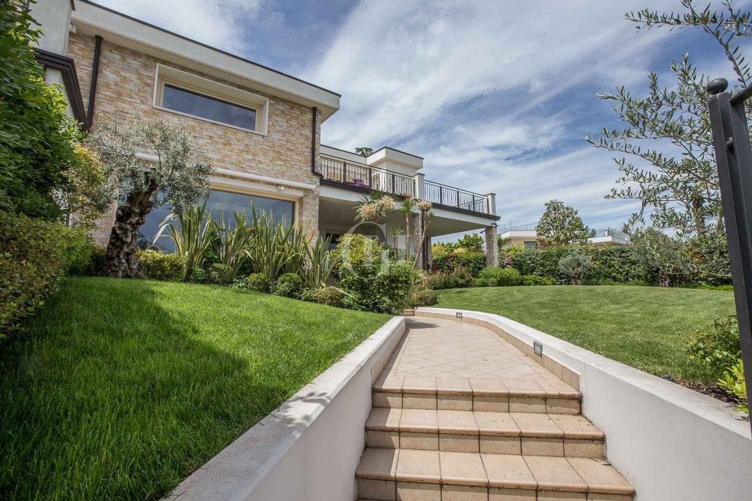 Dúplex de 4 habitaciónes en Padenghe sul Garda, Italy No. 121064