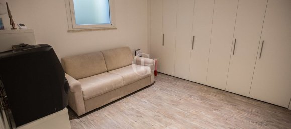 Dúplex de 4 habitaciónes en Padenghe sul Garda, Italy No. 121064 20