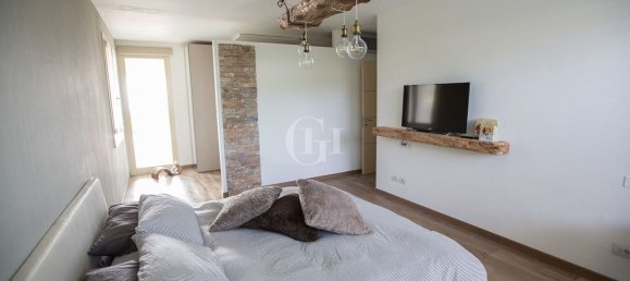 Dúplex de 4 habitaciónes en Padenghe sul Garda, Italy No. 121064 9