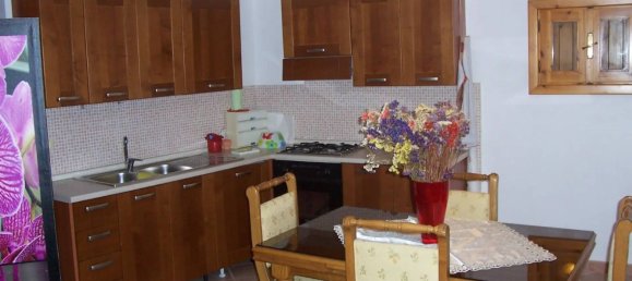 Вилла с 3 комнатами в Виттория, Италия № 108119 8