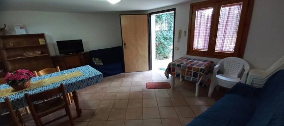 Вилла с 3 комнатами в Виттория, Италия № 108119 9