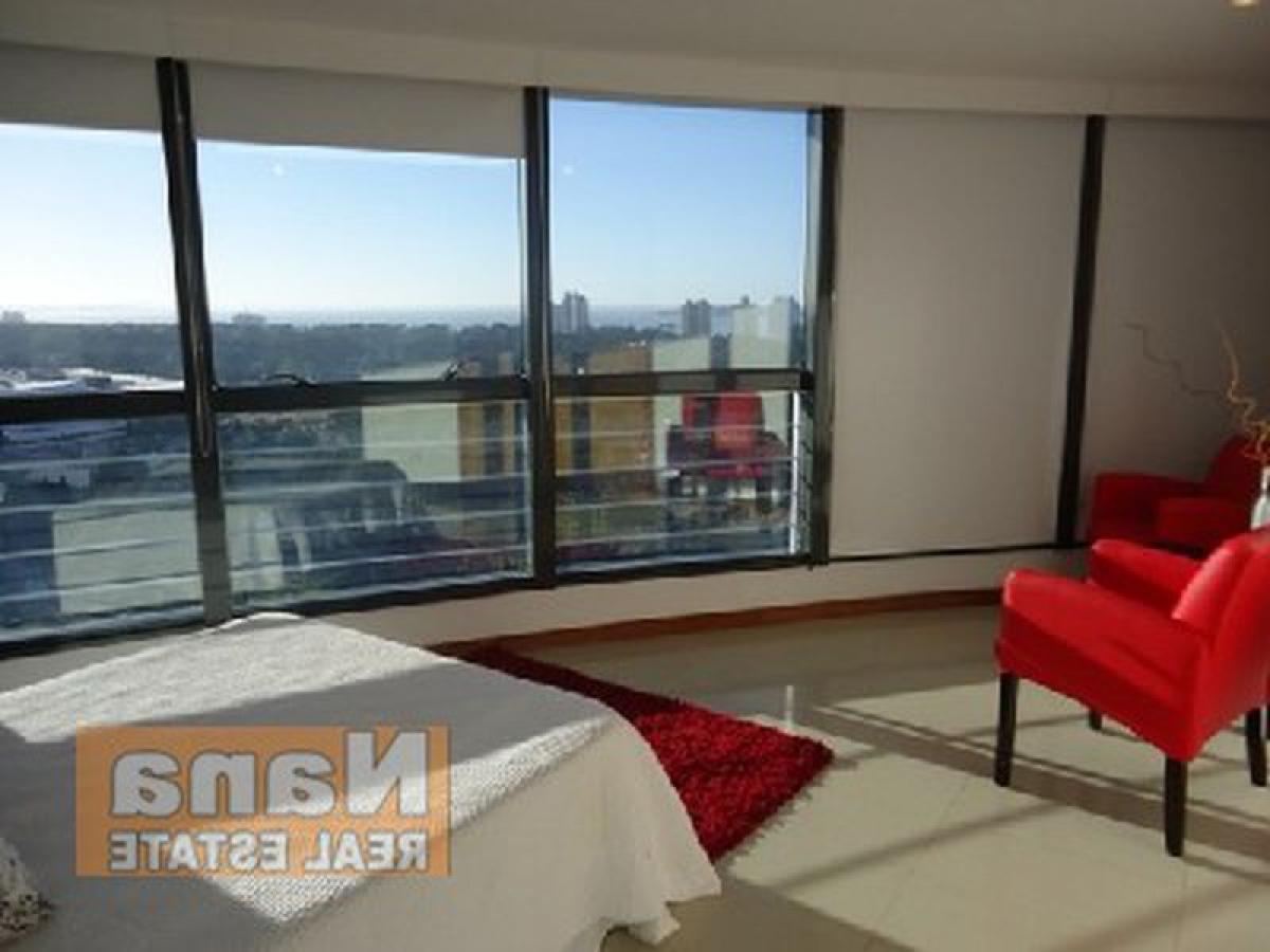 3 bedrooms Apartment in Maldonado, Uruguay No. 1604