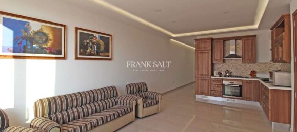 3 bedrooms Penthouse in Safi, Malta No. 8087 4