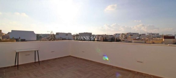 3 bedrooms Penthouse in Safi, Malta No. 8087 2