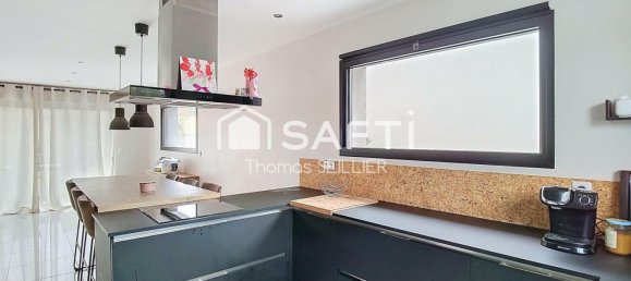 3 bedrooms House in Roncq, France No. 344287 7