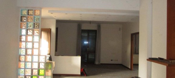 4 bedrooms Villa in Burago di Molgora, Italy No. 279128 15