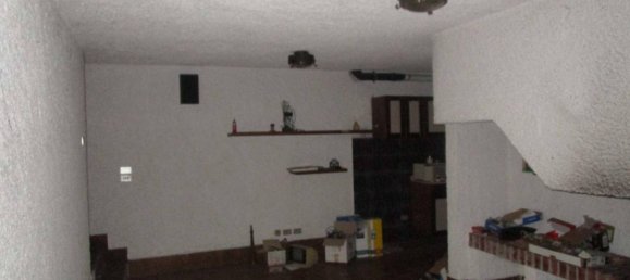 4 bedrooms Villa in Burago di Molgora, Italy No. 279128 7