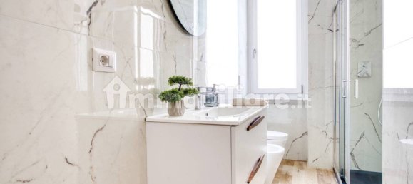 2 bedrooms Apartment in Milan, Italy No. 264608 19