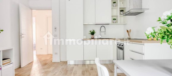 2 bedrooms Apartment in Milan, Italy No. 264608 7