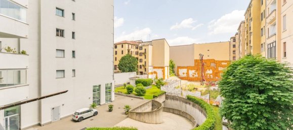 2 bedrooms Apartment in Milan, Italy No. 264608 31