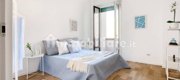 2 bedrooms Apartment in Milan, Italy No. 264608 14