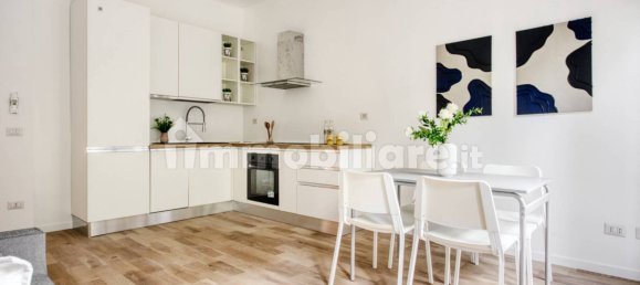 2 bedrooms Apartment in Milan, Italy No. 264608 8