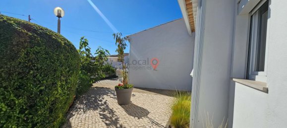 Вилла с 3 спальнями в Луш, Португалия № 116128 17