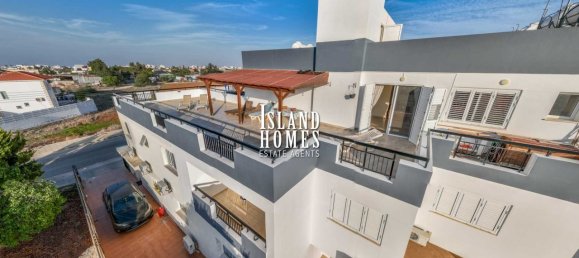 2 bedrooms House in Deryneia, Cyprus No. 24068 24