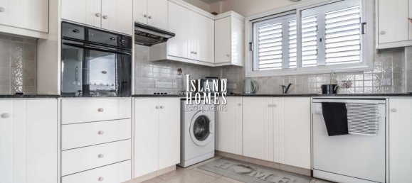 2 bedrooms House in Deryneia, Cyprus No. 24068 10