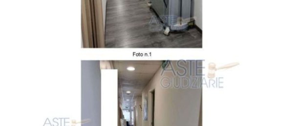 Gewerbliche Immobilie in Jesi, Italy 150m², Nr. 122685 2