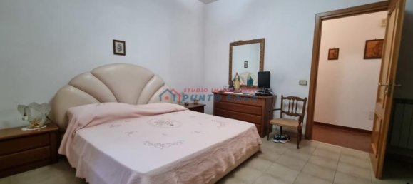 5 rooms Villa in Valderice, Italy No. 106621 2