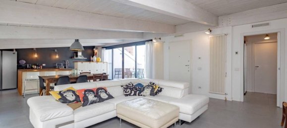 Penthouse de 4 divisões em Sesto San Giovanni, Italy N.º 29628 4