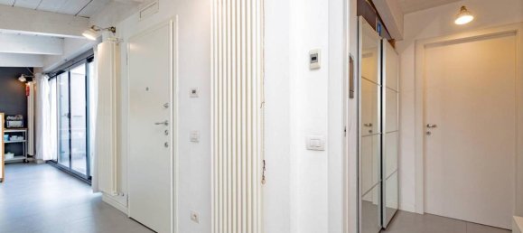 Penthouse de 4 divisões em Sesto San Giovanni, Italy N.º 29628 16