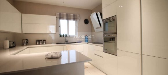 Apartamento de 3 dormitorios en Sliema, Malta No. 9663 7